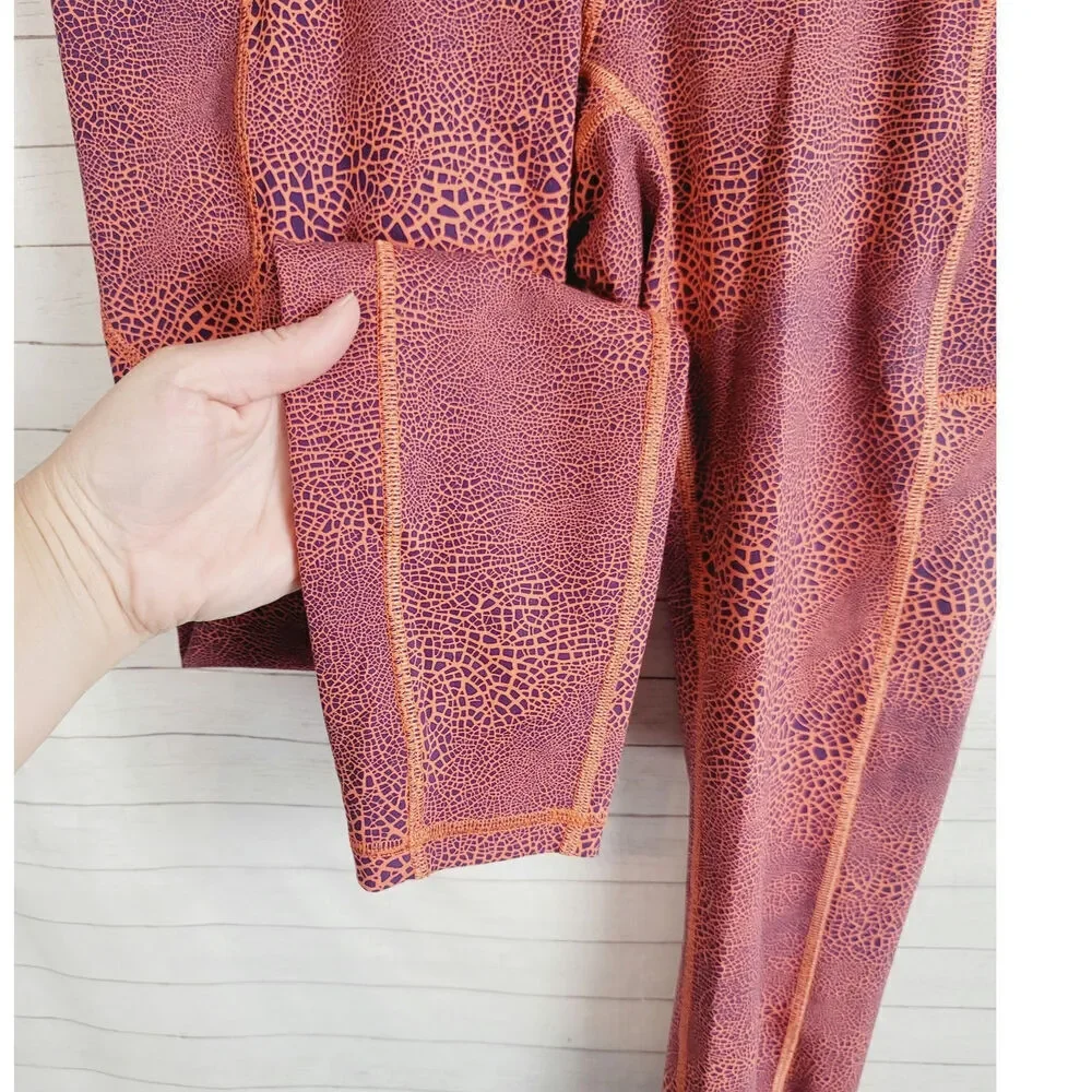 Lululemon Invigorate High-Rise Tight 25” in Crackle Orange, sz 6